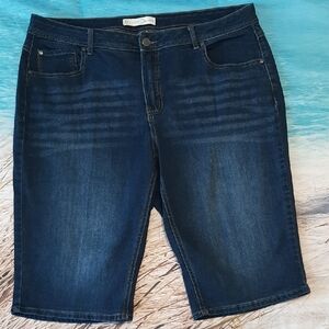 C Established 1946 Women's 16 W High Rise Denim Jean Shorts
